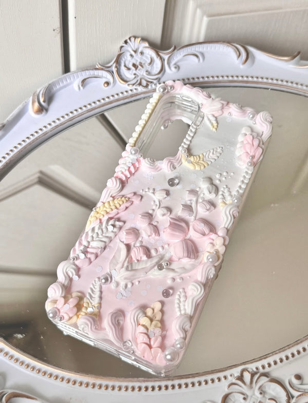 🌼 夏日鈴蘭花手工手機殼 🌼🌼 Summer Lily of the Valley Handcrafted Phone Case 🌼Please note the phone model when placing an order